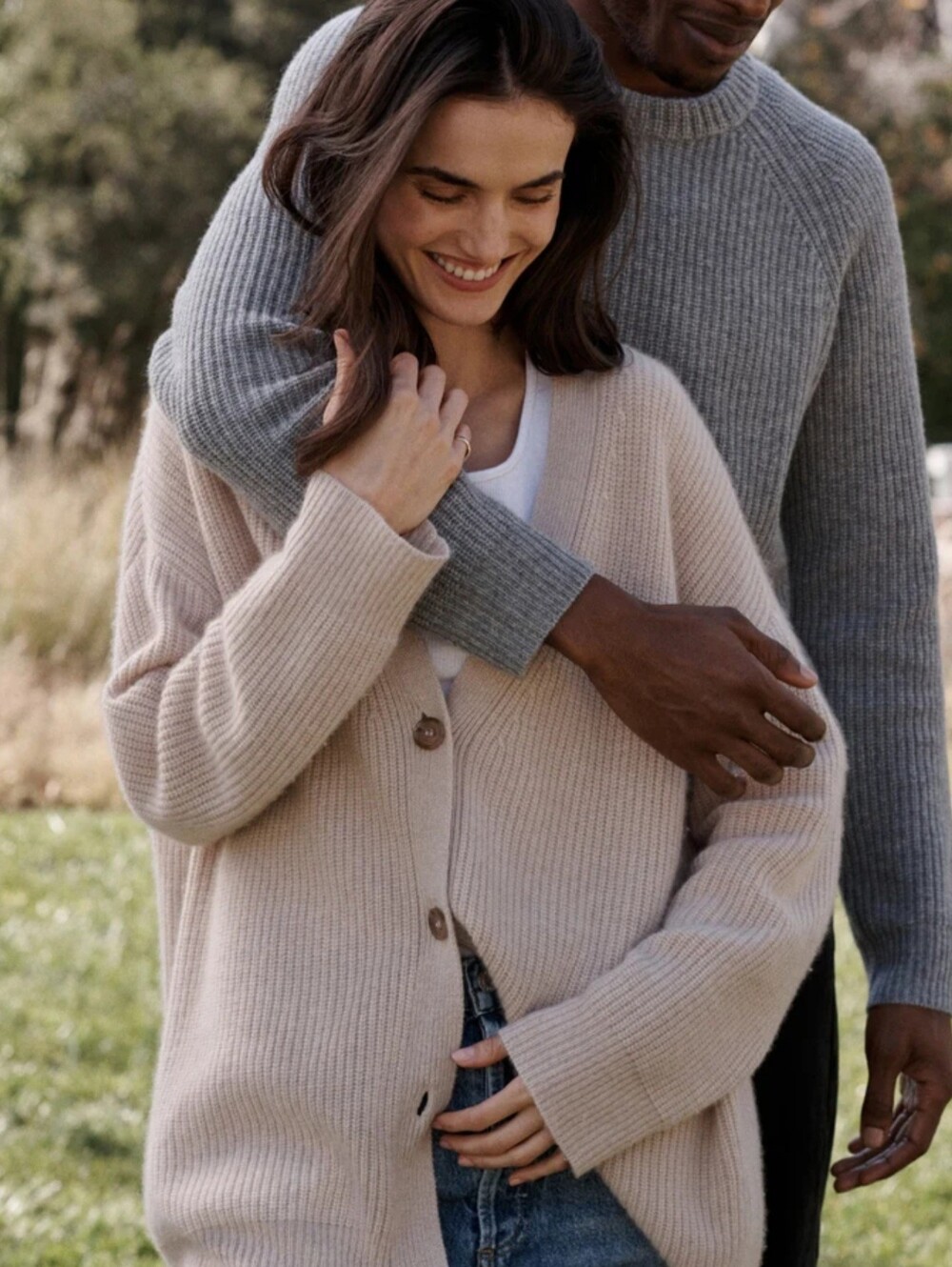 {Magaschoni} 100% Cashmere V-neck ribbed boyfriend-style cashmere cardigan
